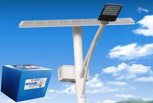 Choisir des batteries pour lampadaires solaires : énergie utile et compatibilité