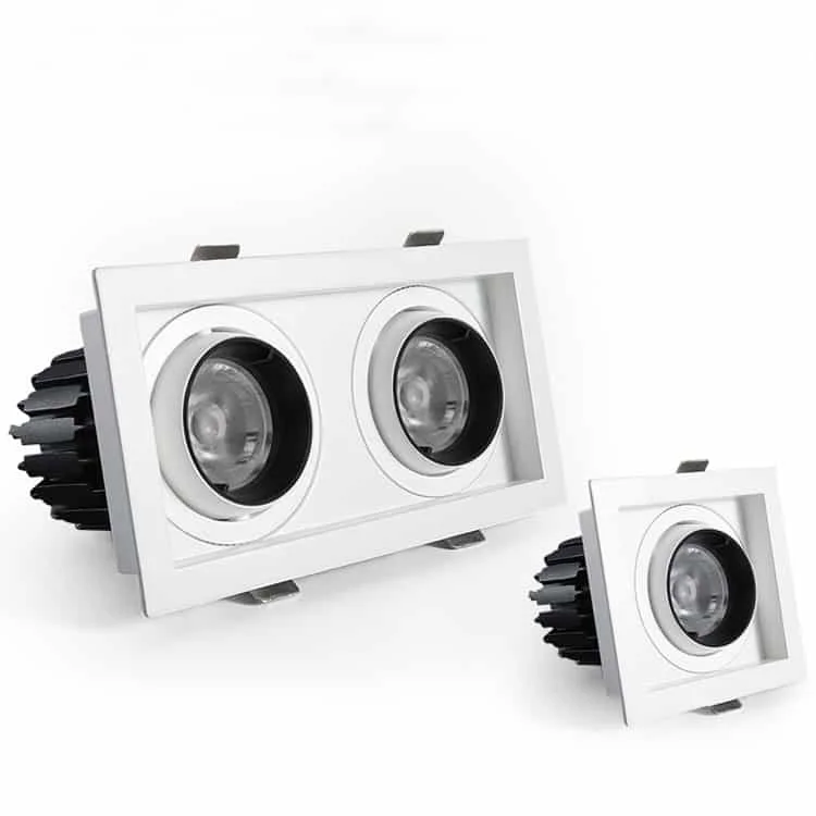 Downlight LED orientable à rotule