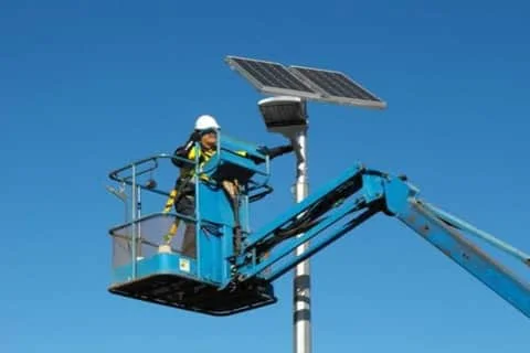 Lampadaire solaire en panne : organiser le diagnostic