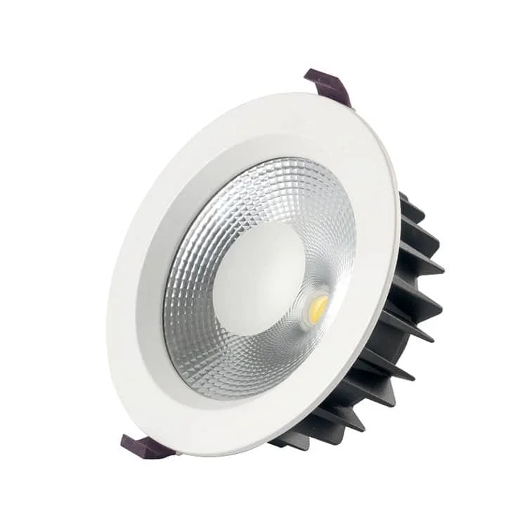 Downlights pour remplacer des luminaires à grande découpe