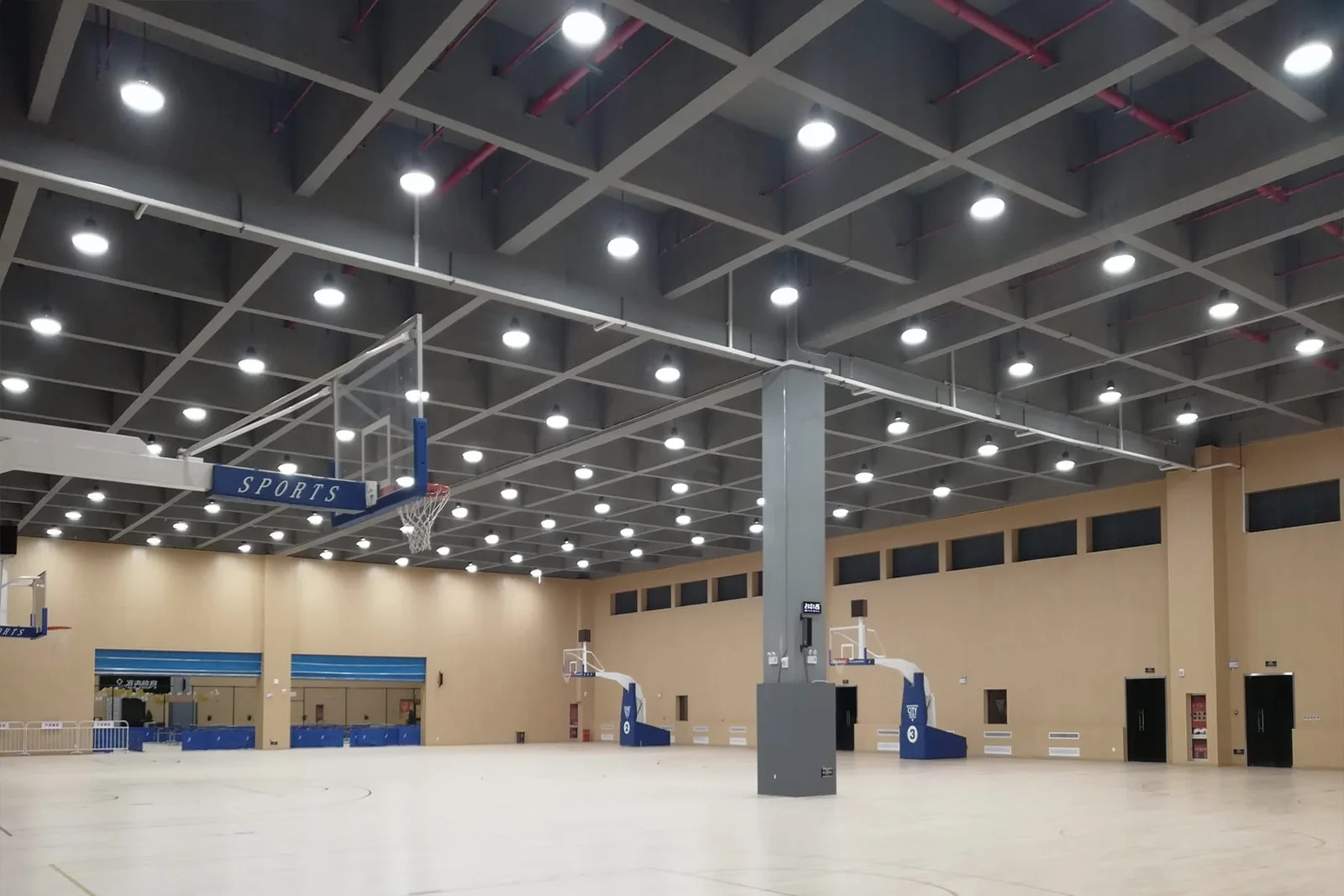 Suspensions pour installations sportives couvertes
